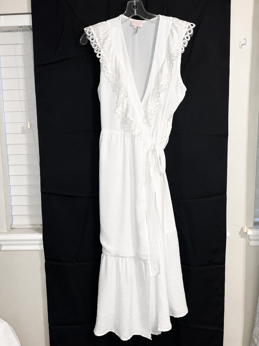 Entro White Lace Ruffle Wrap Midi Dress Boho Cottagecore Coastal Size M